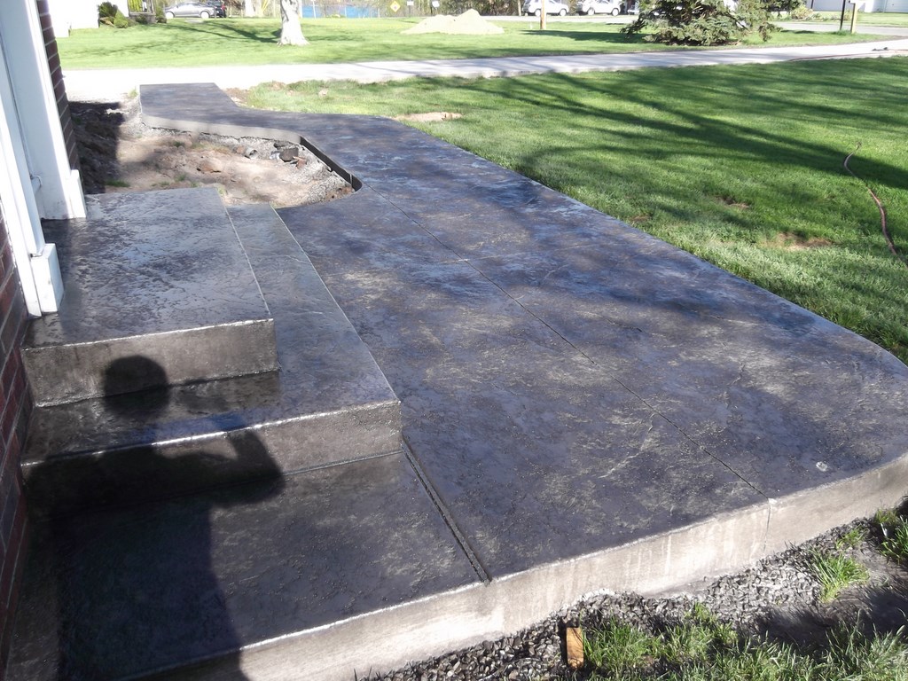 concrete steps 106